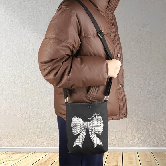 Blood Banker Crossbody Bag with Zipper Closure - Stylish & Functional Accessory - Picture 5 of 7